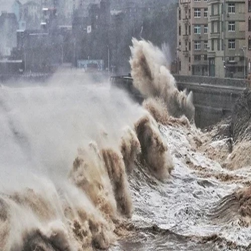 Lekima storm hits in China, 13 died, 16 missing