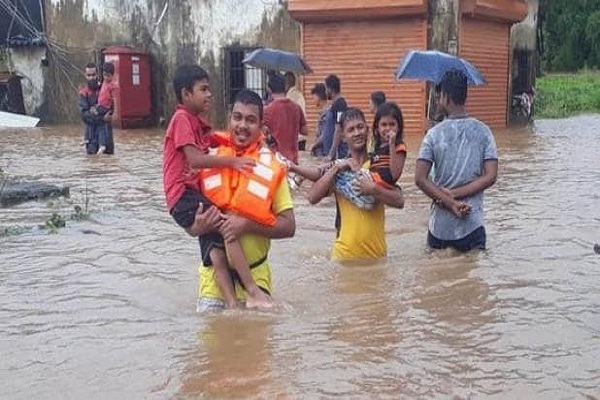 महाराष्ट्र में बाढ़ ने मचाई तबाही, करीब 150 गांवों से टूटा संपर्क, बचाव कार्य जारी