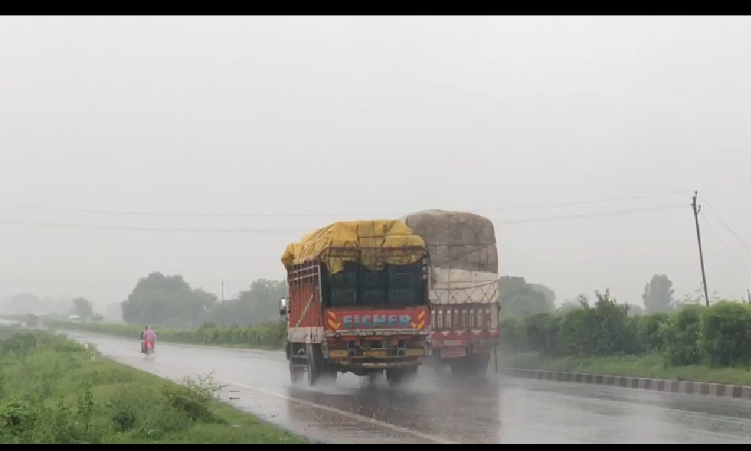 મોટી ઇસરોલ પંથકમાં ભારે વરસાદી ઝાપટા