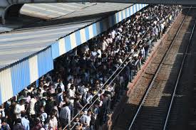 2.20 lakh people from Delhi to AP and Telangana till March 23, Railways revealed