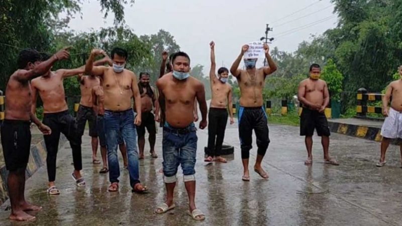 Youths stage semi-naked protest demanding Akhil Gogoi’s release