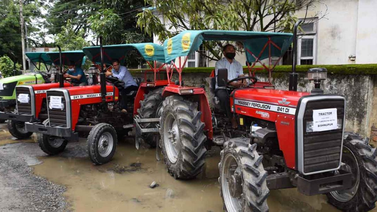 Manipur CM N Biren Singh distributes power tillers