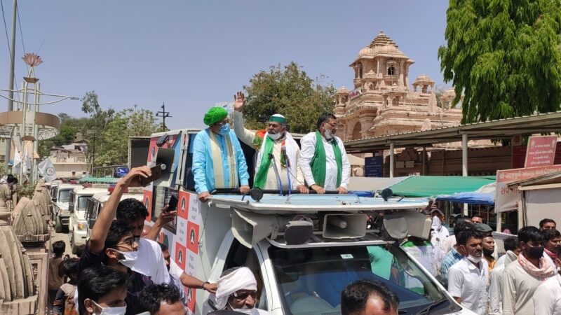 રાષ્ટ્રીય ખેડૂત નેતા રાકેશ ટિકેત ગુજરાતમા પ્રવેશ્યા, છાપરી બોર્ડર પરથી ગુજરાતમા આવ્યા