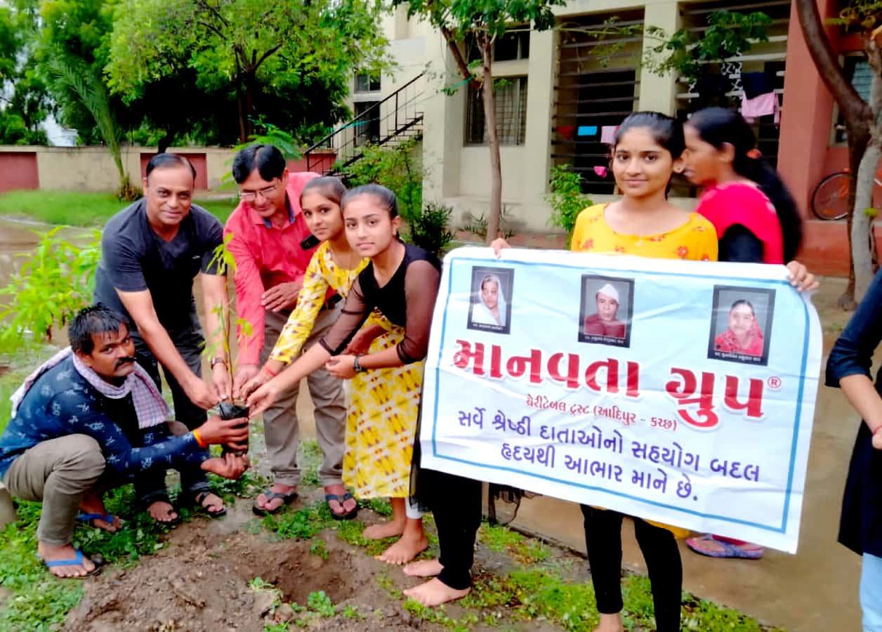 પર્યાવરણનું જતન નો વિચાર પાઠ્યપુસ્તકો પૂરતું સીમિત ન રહેવું જોઈએ