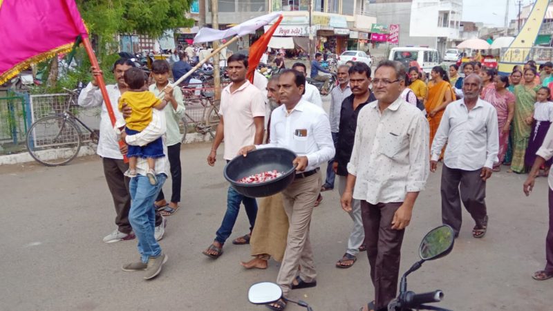 બીજોત્સવ દામનગરથી પ્રસ્થાન શોભાયાત્રા દહીંથરા ગૌશાળા ખાતે પહોંચી